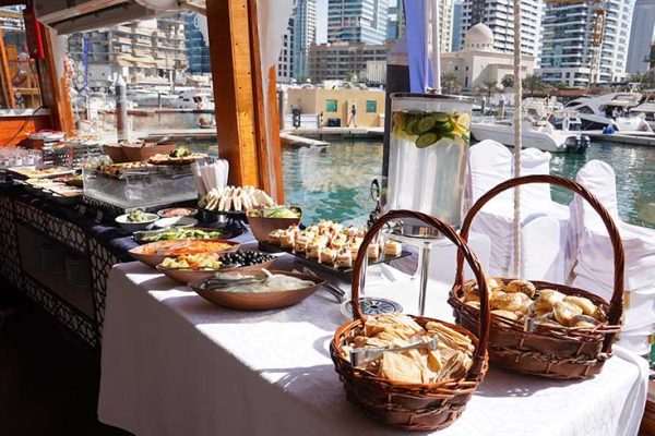 Brunch-menu-with-cruise