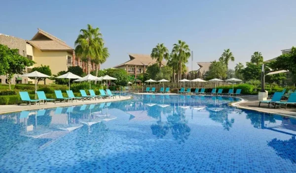 Staycation-at-Lapita-Lapita-water-park-and-Resorts-1-2-870x480