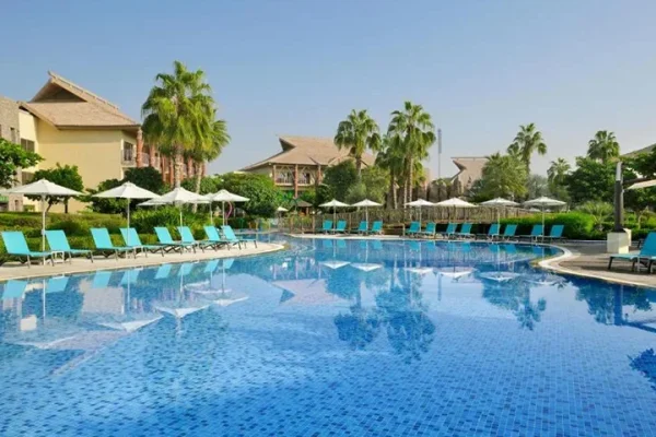 Staycation-at-Lapita-Lapita-water-park-and-Resorts-1-2-870x480